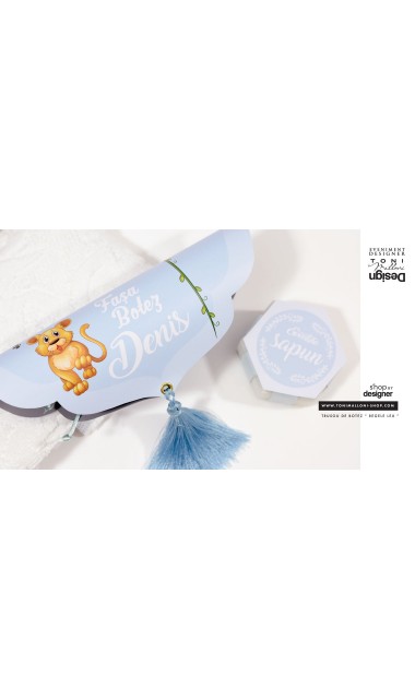 Trusou de botez cu broderie personalizata pentru baieti, Regele leu 13